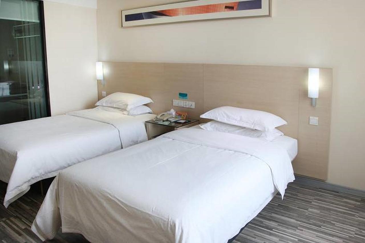 City Comfort Inn Wuhan Caidian Square Dış mekan fotoğraf